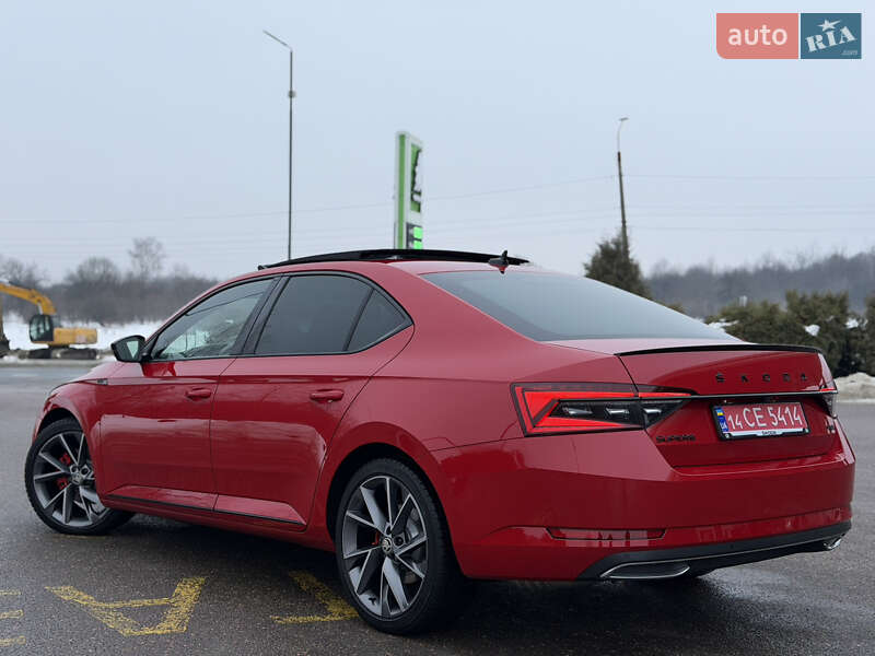 Лифтбек Skoda Superb 2022 в Дрогобыче