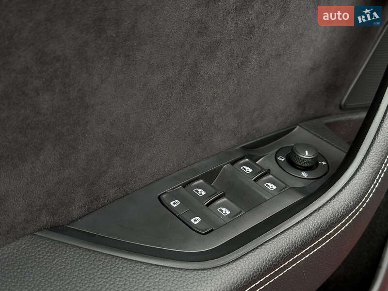 Лифтбек Skoda Superb 2022 в Дрогобыче