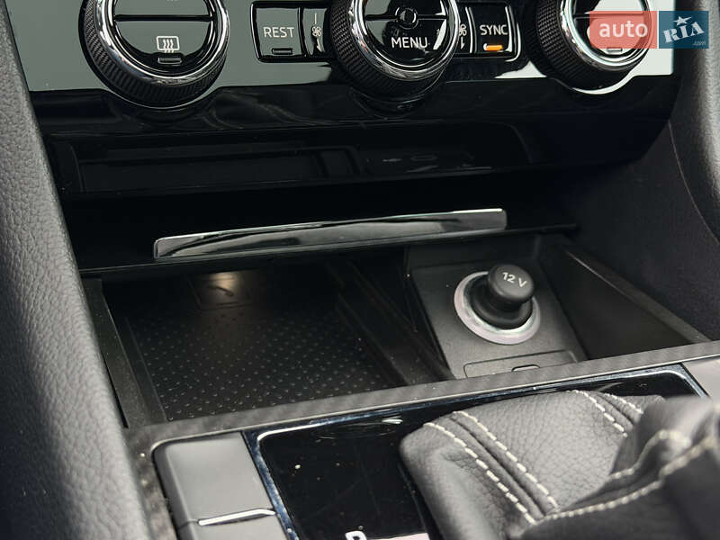 Лифтбек Skoda Superb 2022 в Дрогобыче