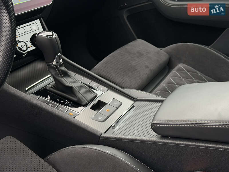 Лифтбек Skoda Superb 2022 в Дрогобыче