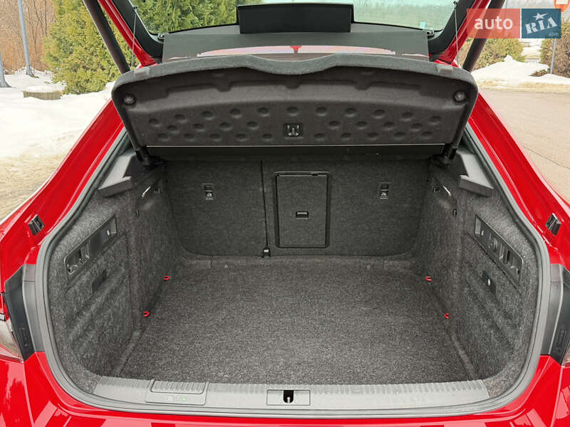 Лифтбек Skoda Superb 2022 в Дрогобыче