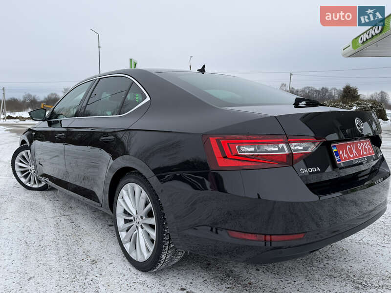 Лифтбек Skoda Superb 2017 в Дрогобыче