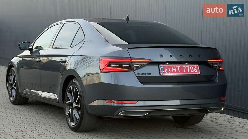 Лифтбек Skoda Superb 2022 в Мукачево