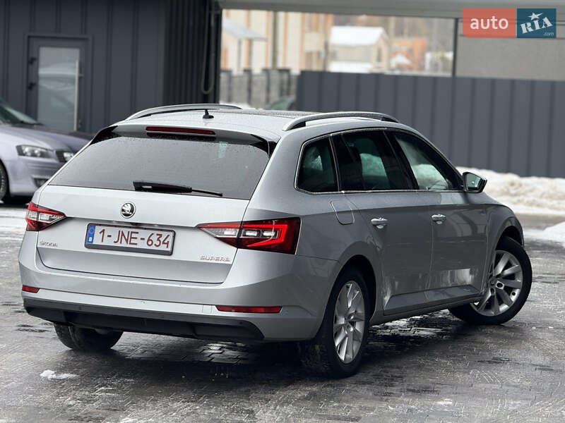 Универсал Skoda Superb 2018 в Ровно