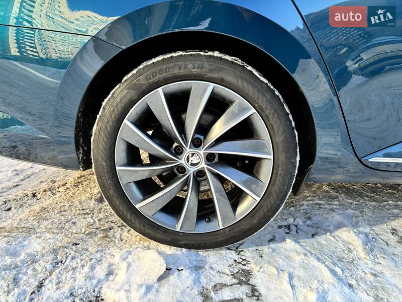 Универсал Skoda Superb 2019 в Киеве фото 49 Универсал Skoda Superb 2019 в Киеве
