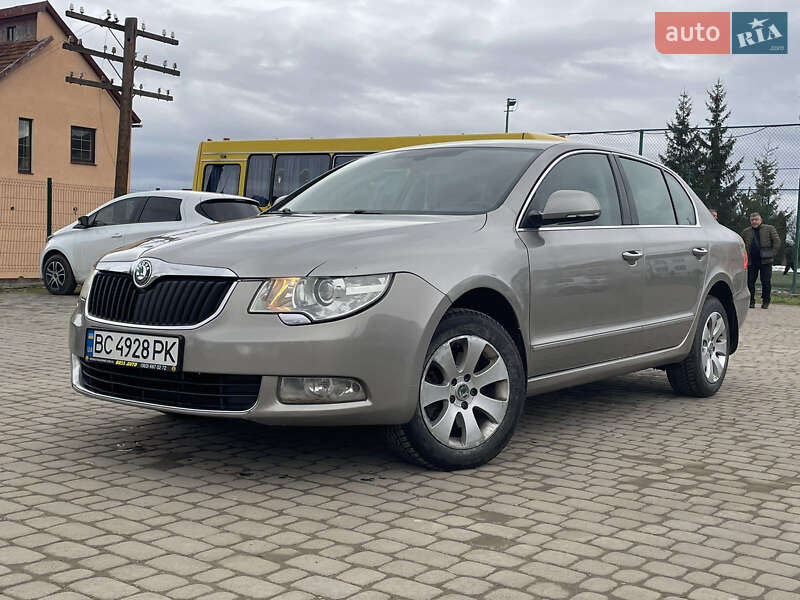 Ліфтбек Skoda Superb 2010 в Львові фото 6 Ліфтбек Skoda Superb 2010 в Львові