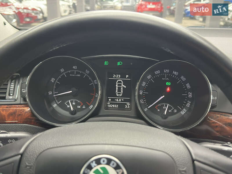 Ліфтбек Skoda Superb 2011 в Харкові