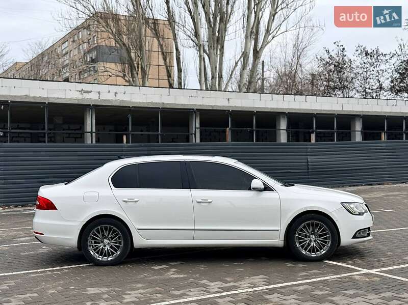 Ліфтбек Skoda Superb 2013 в Кривому Розі