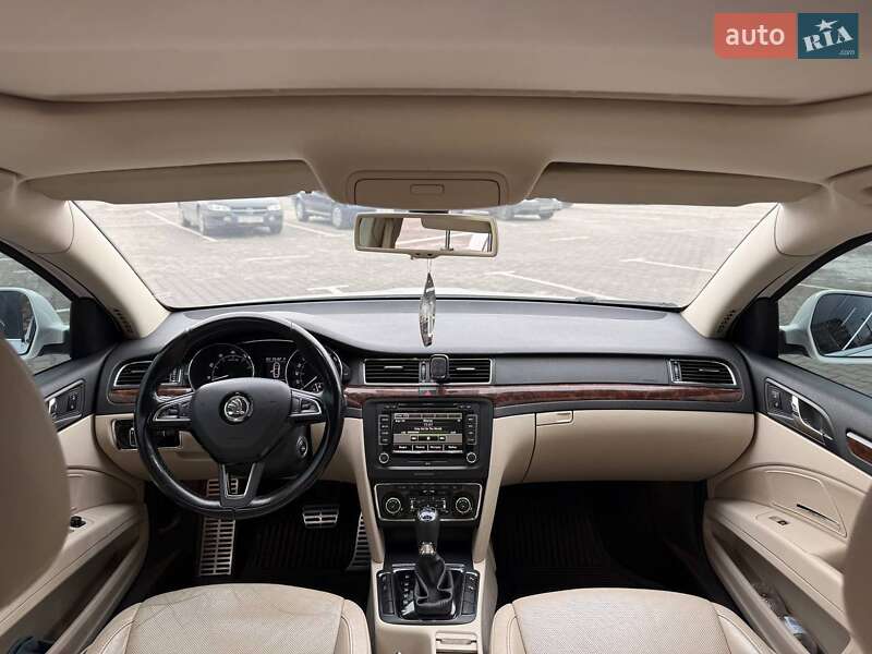 Ліфтбек Skoda Superb 2013 в Кривому Розі