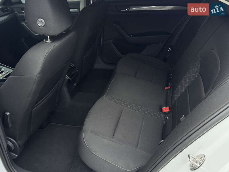 Ліфтбек Skoda Superb 2016 в Мукачевому