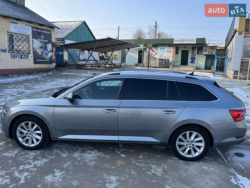 Універсал Skoda Superb 2021 в Хоролі