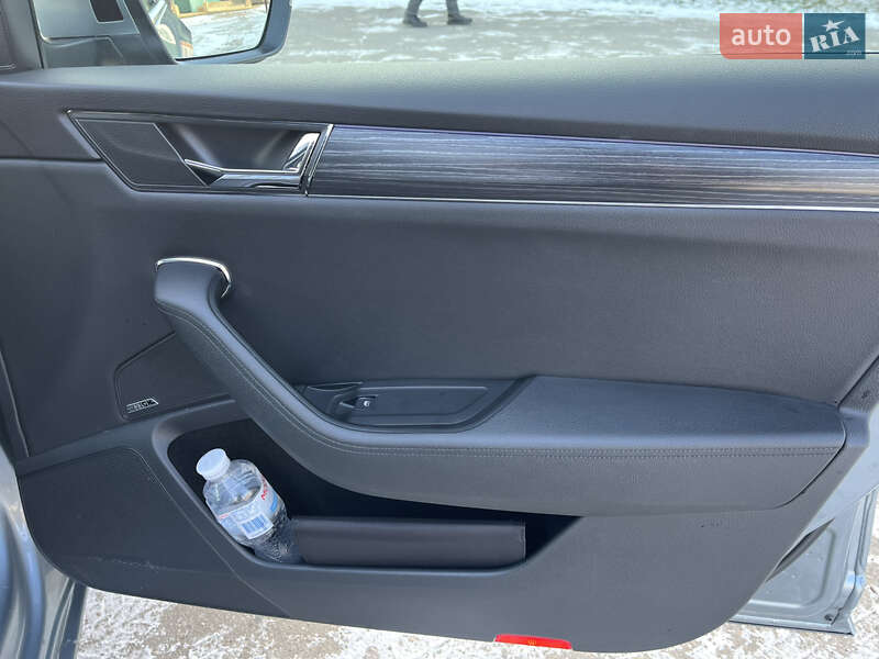 Універсал Skoda Superb 2021 в Хоролі