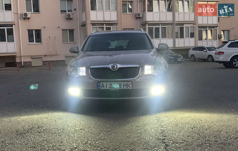Универсал Skoda Superb 2010 в Киеве