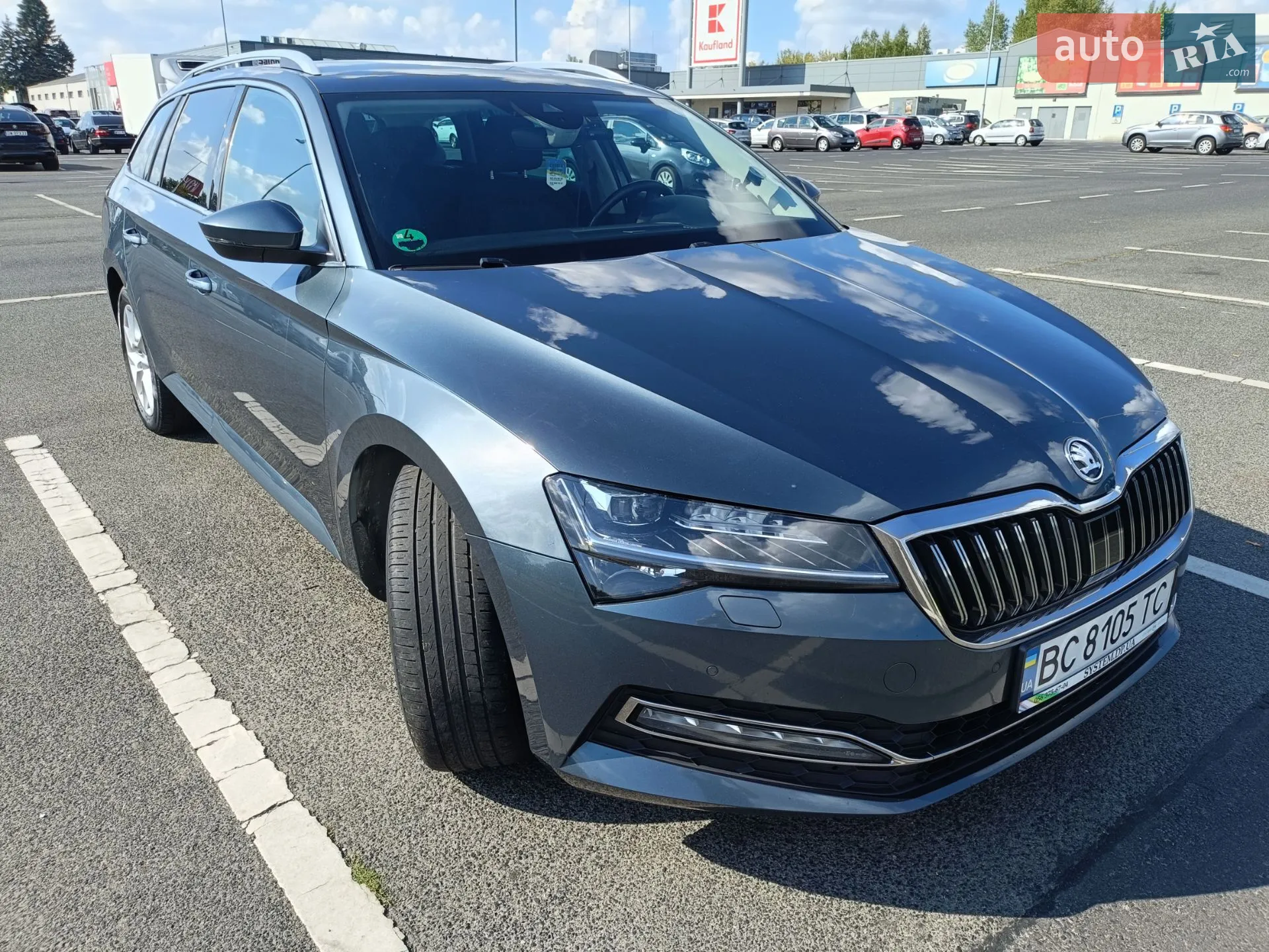 2019 Skoda Superb - мініатюра 3