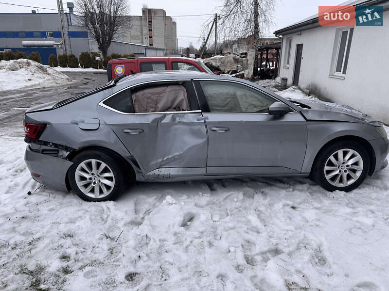 Ліфтбек Skoda Superb 2018 в Луцьку