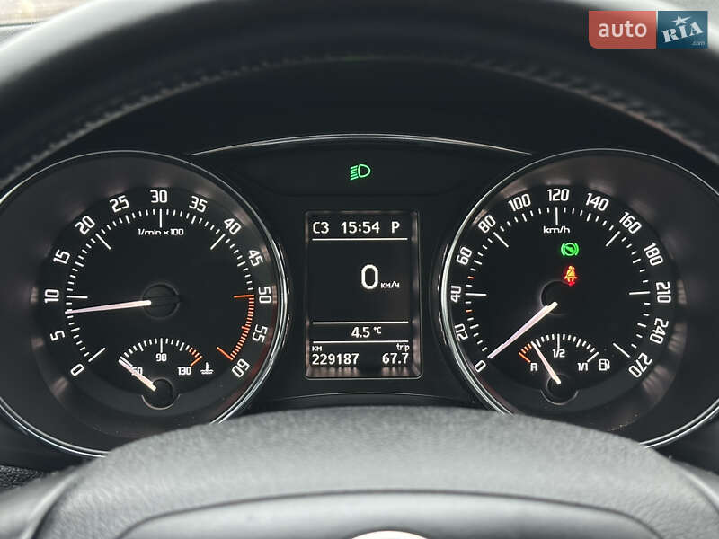 Универсал Skoda Superb 2013 в Ровно фото 14 Универсал Skoda Superb 2013 в Ровно