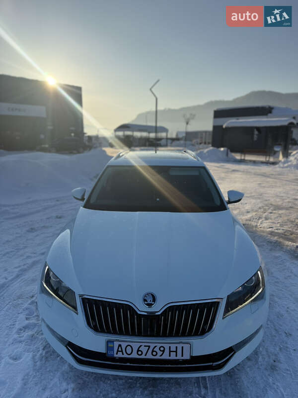 Универсал Skoda Superb 2017 в Хусте