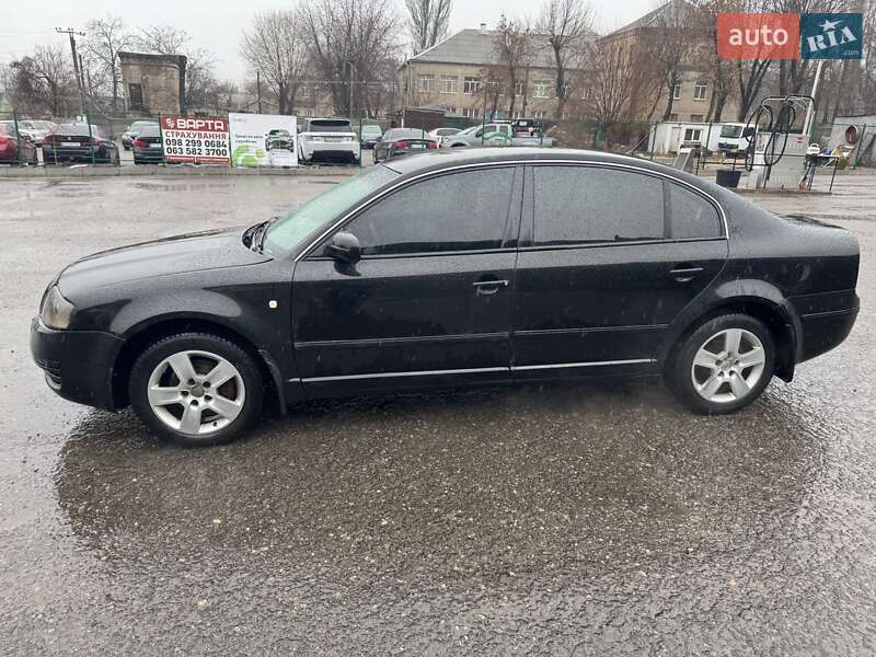 Лифтбек Skoda Superb 2005 в Запорожье