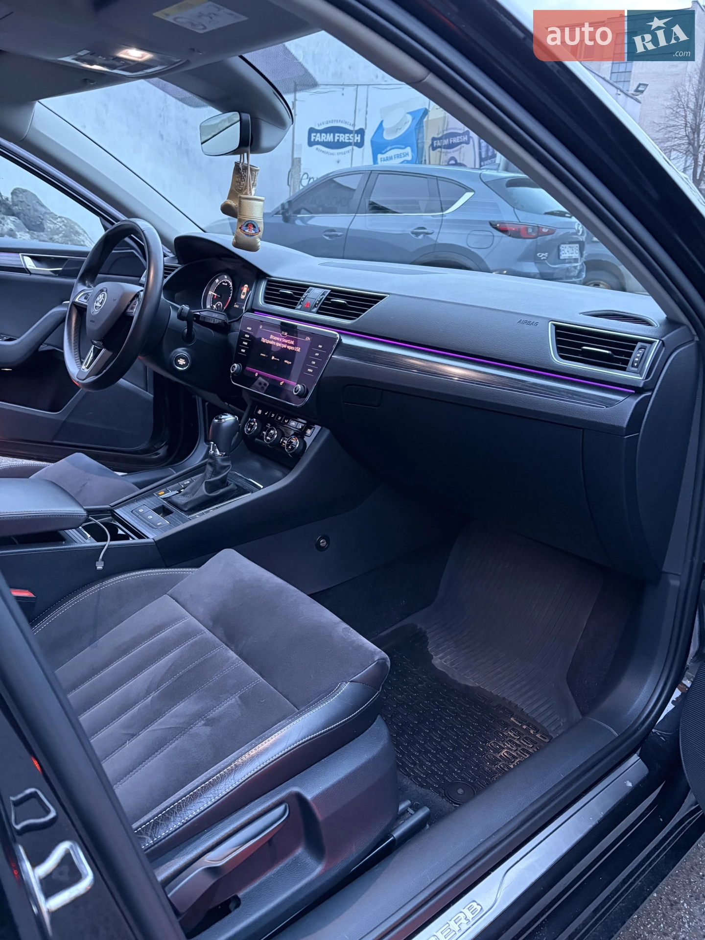 2019 Skoda Superb - мініатюра 10