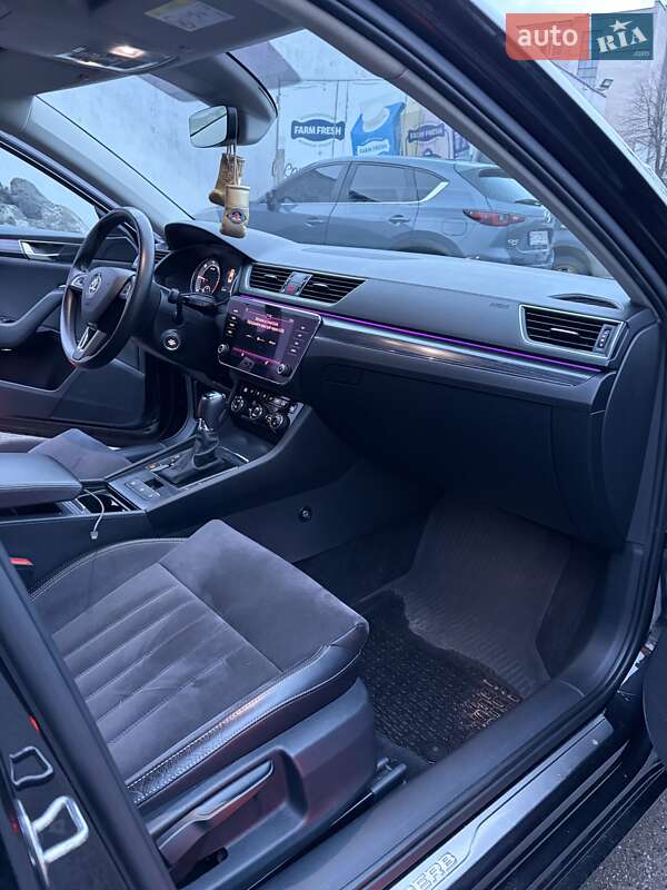 Ліфтбек Skoda Superb 2019 в Львові