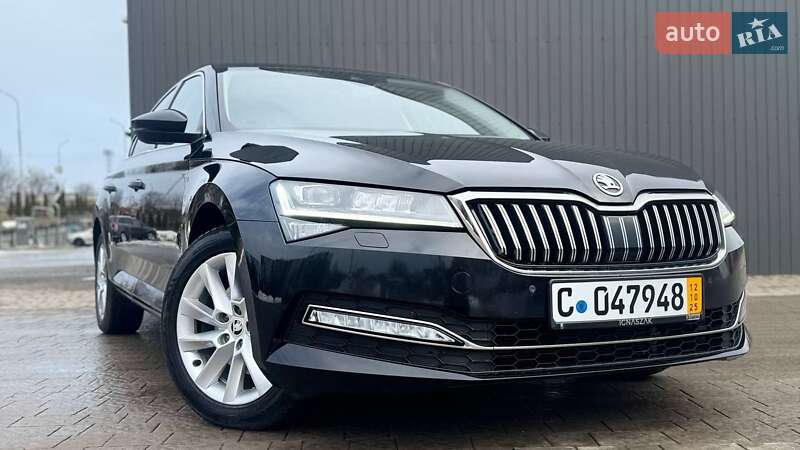 Лифтбек Skoda Superb 2022 в Стрые
