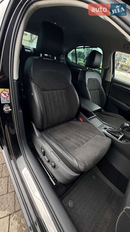Лифтбек Skoda Superb 2022 в Стрые