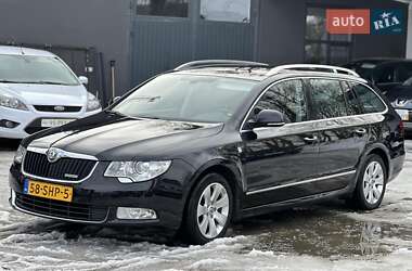 Універсал Skoda Superb 2011 в Івано-Франківську