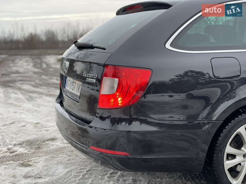 Универсал Skoda Superb 2012 в Косове фото 40 Универсал Skoda Superb 2012 в Косове