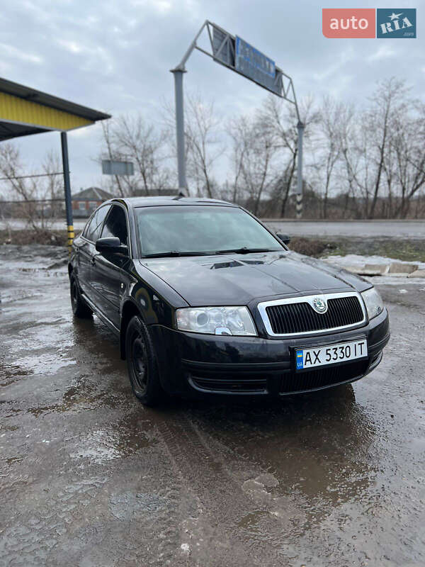 Skoda Superb 2003 Skoda Superb 2003