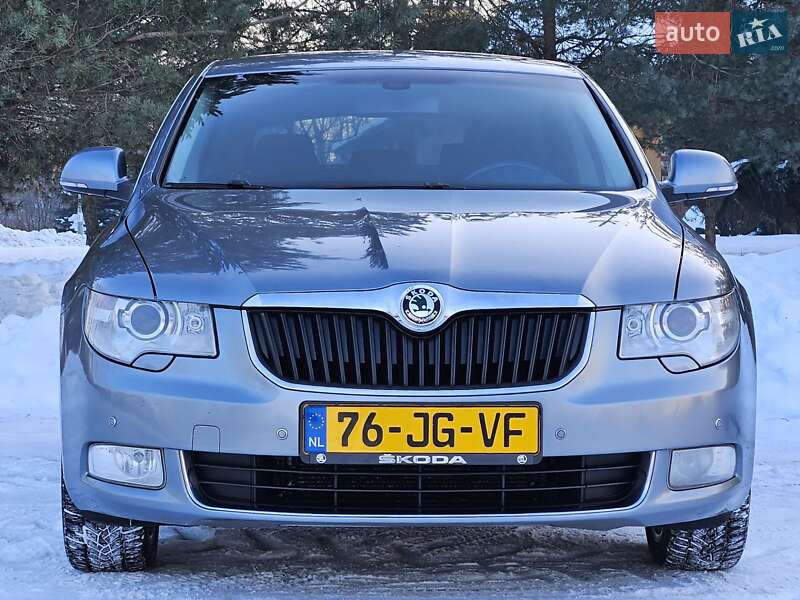 Лифтбек Skoda Superb 2008 в Дрогобыче
