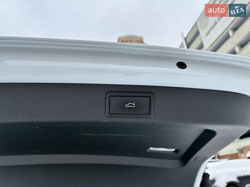 Универсал Skoda Superb 2023 в Киеве фото 42 Универсал Skoda Superb 2023 в Киеве
