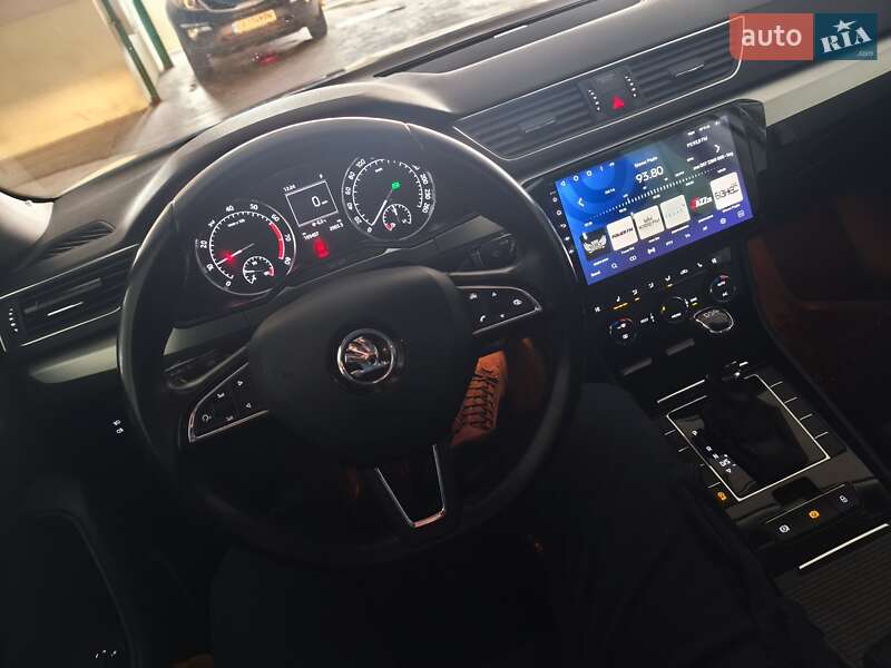 Универсал Skoda Superb 2015 в Киеве