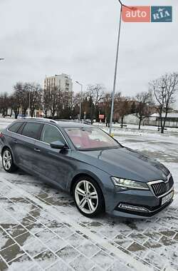Универсал Skoda Superb 2019 в Черкассах