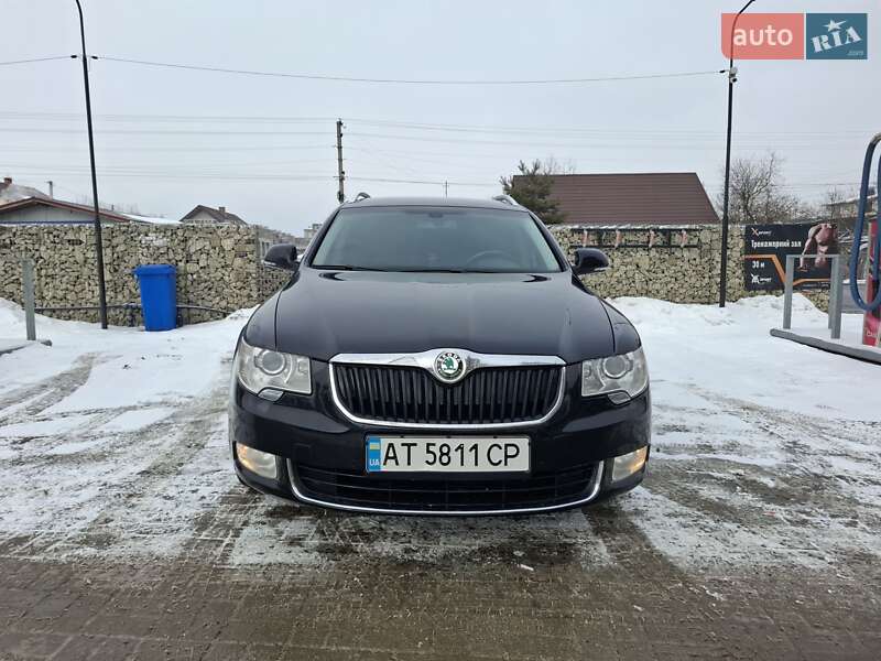 Универсал Skoda Superb 2011 в Ивано-Франковске