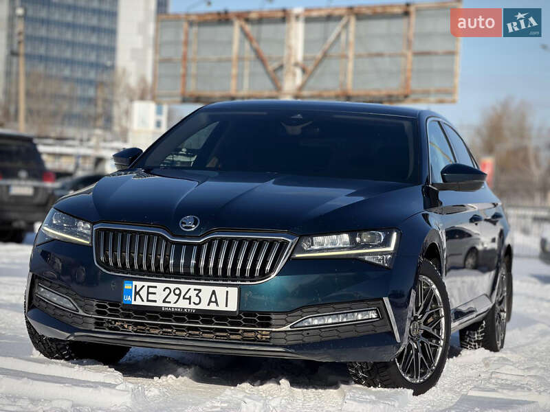 Лифтбек Skoda Superb 2020 в Киеве