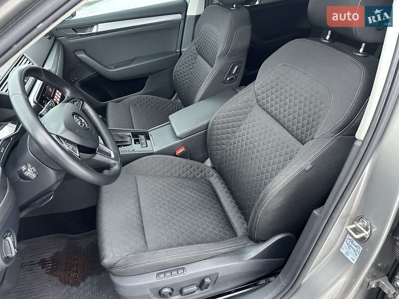 Лифтбек Skoda Superb 2018 в Луцке фото 25 Лифтбек Skoda Superb 2018 в Луцке