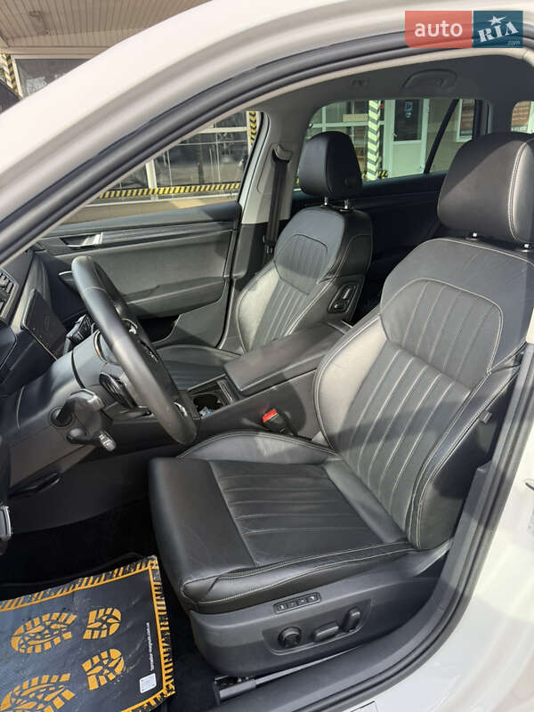 Универсал Skoda Superb 2020 в Сваляве