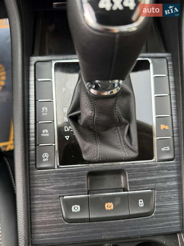 Универсал Skoda Superb 2020 в Сваляве