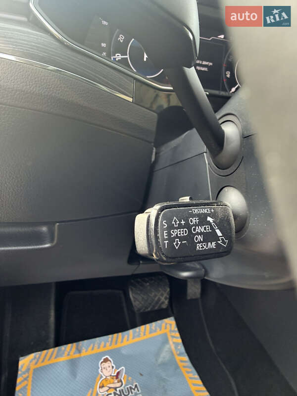 Универсал Skoda Superb 2020 в Сваляве