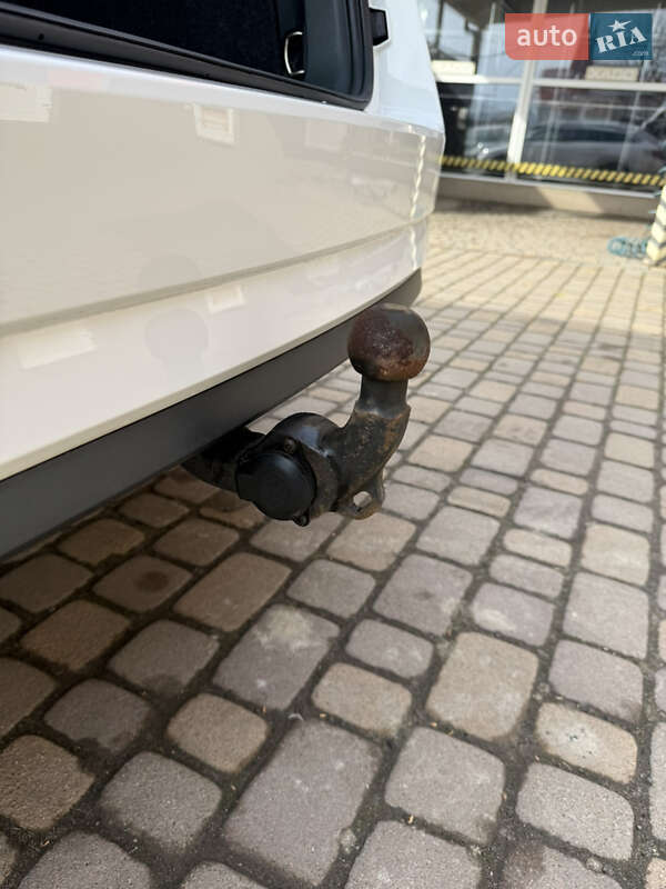 Универсал Skoda Superb 2020 в Сваляве