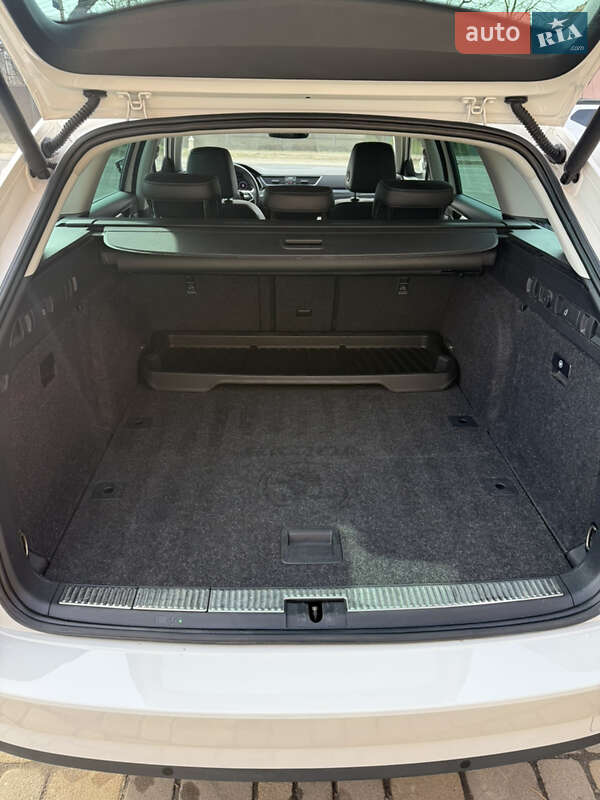 Универсал Skoda Superb 2020 в Сваляве