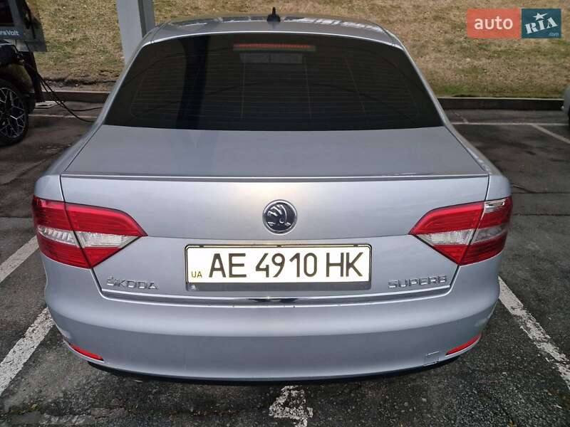 Лифтбек Skoda Superb 2013 в Днепре фото 2 Лифтбек Skoda Superb 2013 в Днепре