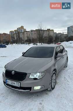 Ліфтбек Skoda Superb 2010 в Броварах