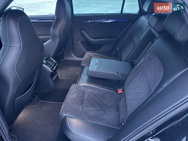 Универсал Skoda Superb 2018 в Чернигове