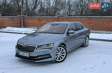 Лифтбек Skoda Superb 2021 в Дрогобыче