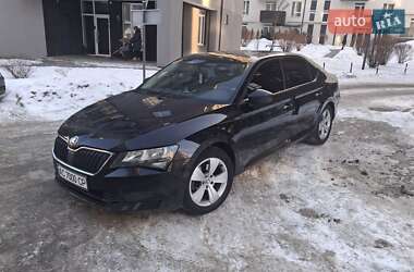 Лифтбек Skoda Superb 2016 в Львове