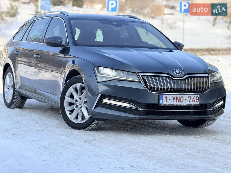 Универсал Skoda Superb 2021 в Ровно