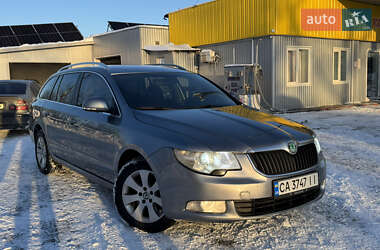 Універсал Skoda Superb 2012 в Черкасах