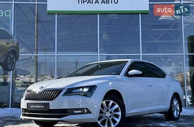 Лифтбек Skoda Superb 2018 в Киеве