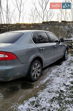 Лифтбек Skoda Superb 2012 в Николаеве